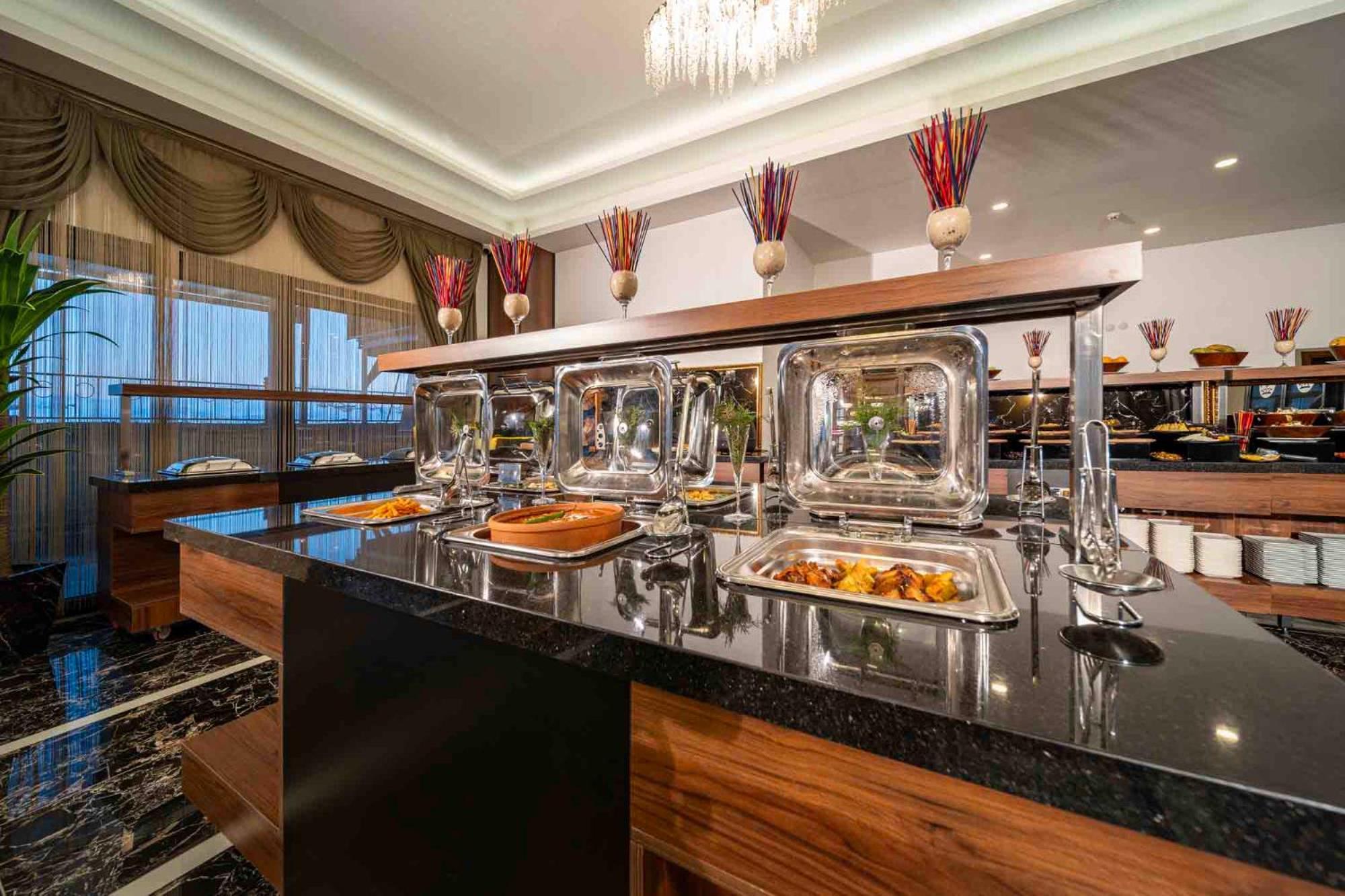 Peony Palace Otel 4*