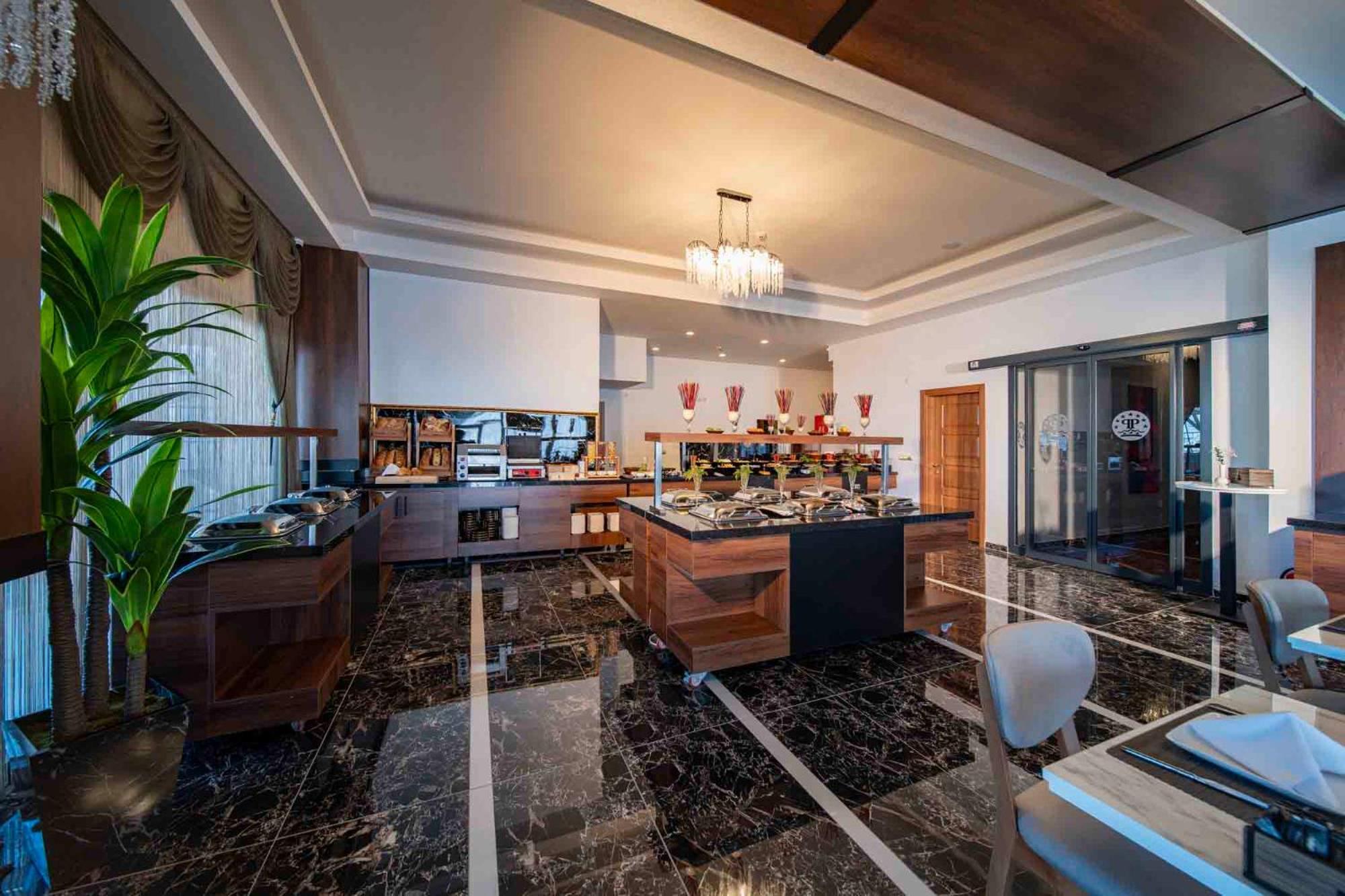Peony Palace Otel 4*