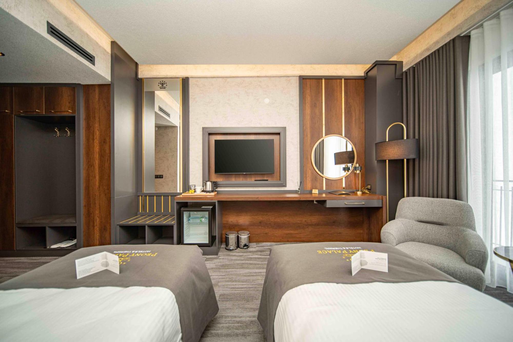 Otel Peony Palace